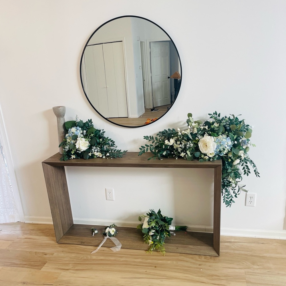 Elegant simple greenery wedding flowers